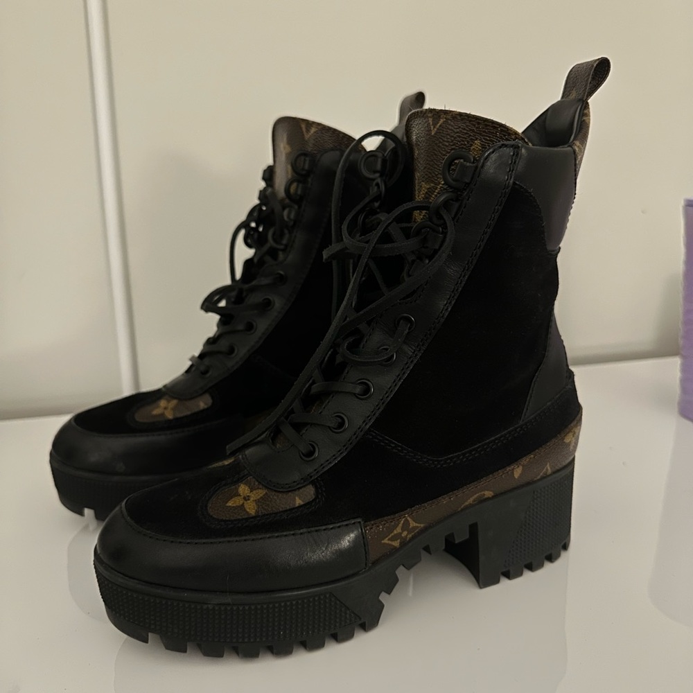 LV boots